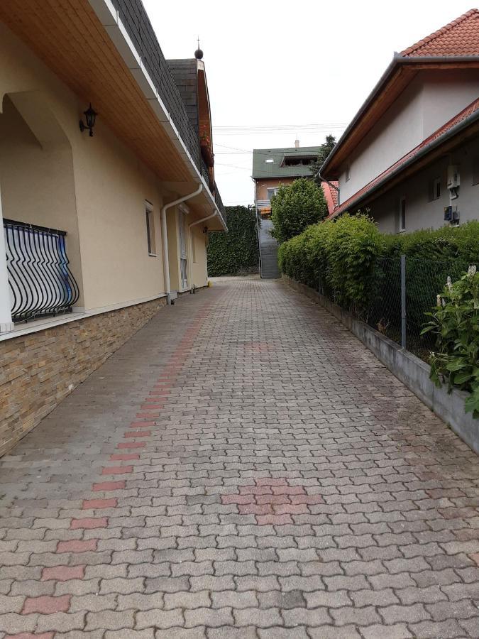 Jozefin Apartman Хевиз Экстерьер фото